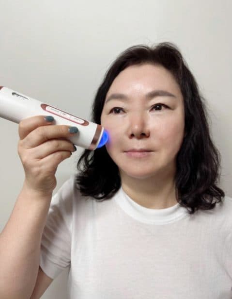 A Plinic customer using Signature at home
